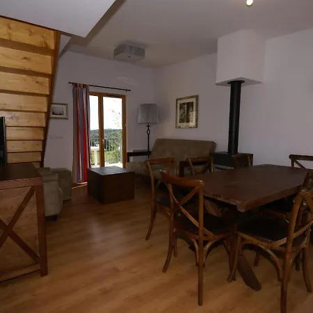 With Two Bathrooms In The Beautiful Valjoly Holiday home Eppe-Sauvage